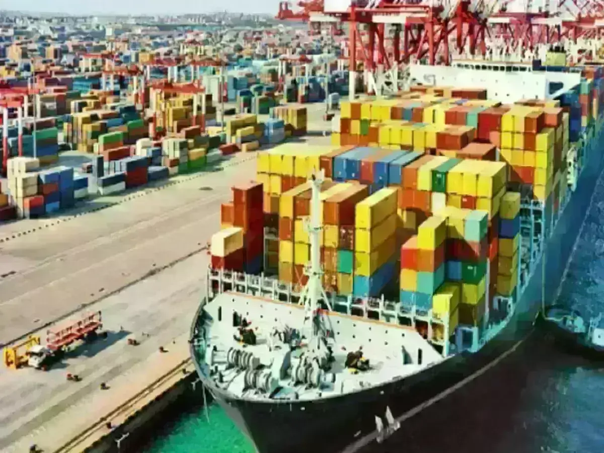 Red Sea Crisis : టీవీ, వాషింగ్ మెషీన్, ఏసీ ధరలు పెరిగే అవకాశం