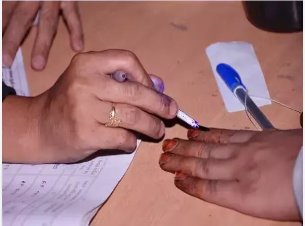 MLC: కొనసాగుతున్న ఎమ్మెల్సీ పోలింగ్‌