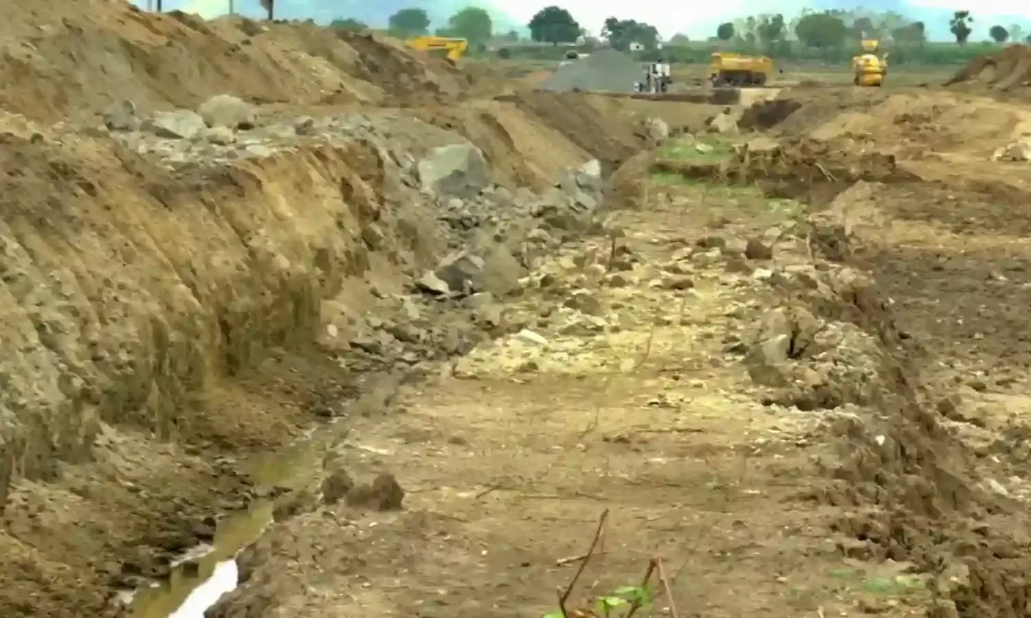 Khammam: పరిహారం తేల్చకుండా   ప్రాజెక్టు పనులు