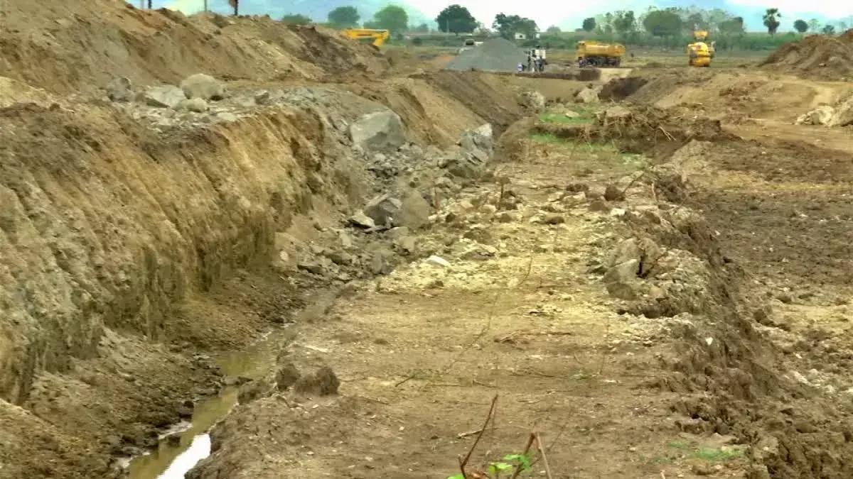 Khammam: పరిహారం తేల్చకుండా   ప్రాజెక్టు పనులు