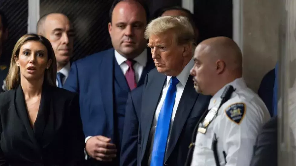 Donald Trump: దోషిగా తేలిన ట్రంప్.. ఏ కేసులోనంటే Donald Trump: దోషిగా తేలిన ట్రంప్.. ఏ కేసులోనంటే