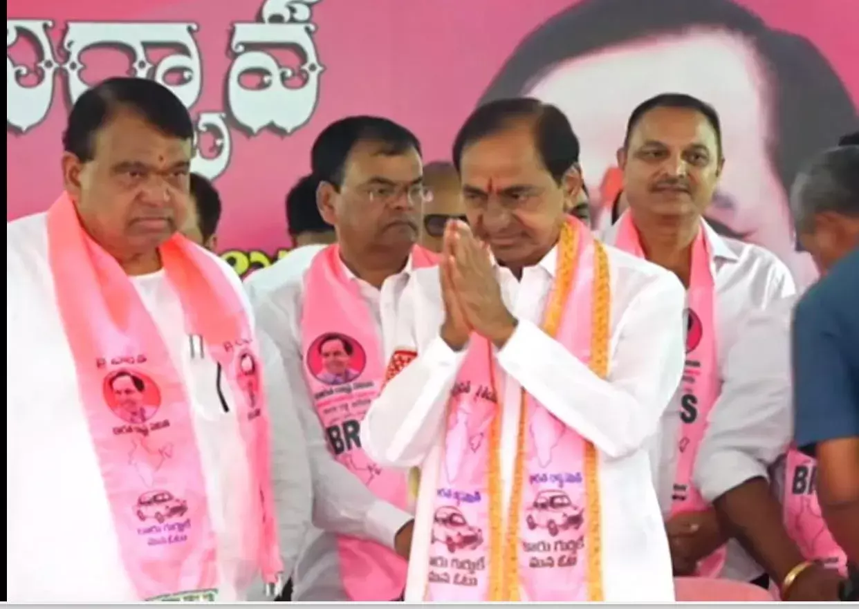 KCR: కాంగ్రెస్ సర్కార్ బదనాం అవుతోంది KCR: కాంగ్రెస్ సర్కార్ బదనాం అవుతోంది