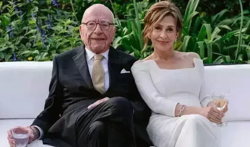 Rupert Murdoch: 93 ఏళ్ల వయసులో మీడియా దిగ్గజం రూపర్ట్ మర్దోక్కు పెళ్లి Rupert Murdoch: 93 ఏళ్ల వయసులో మీడియా దిగ్గజం రూపర్ట్ మర్దోక్కు పెళ్లి
