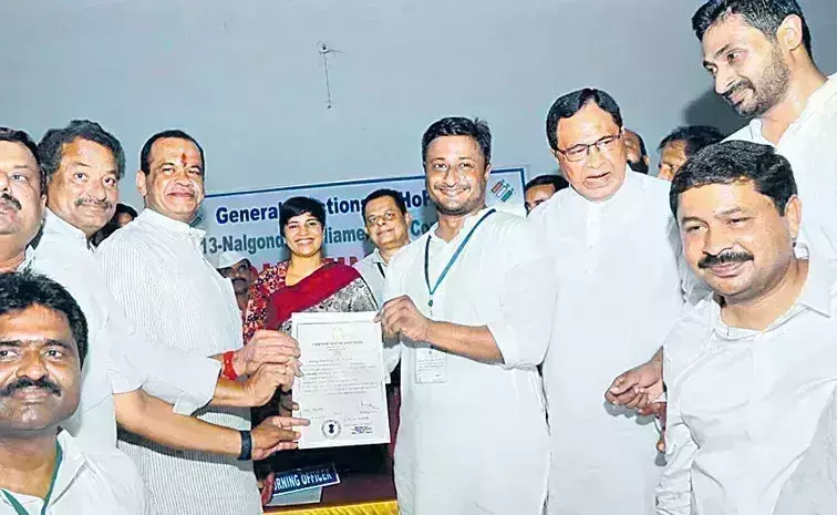 Telangana : 10 మంది నేతలు, లక్షల ఓట్ల మెజార్టీ Telangana : 10 మంది నేతలు, లక్షల ఓట్ల మెజార్టీ