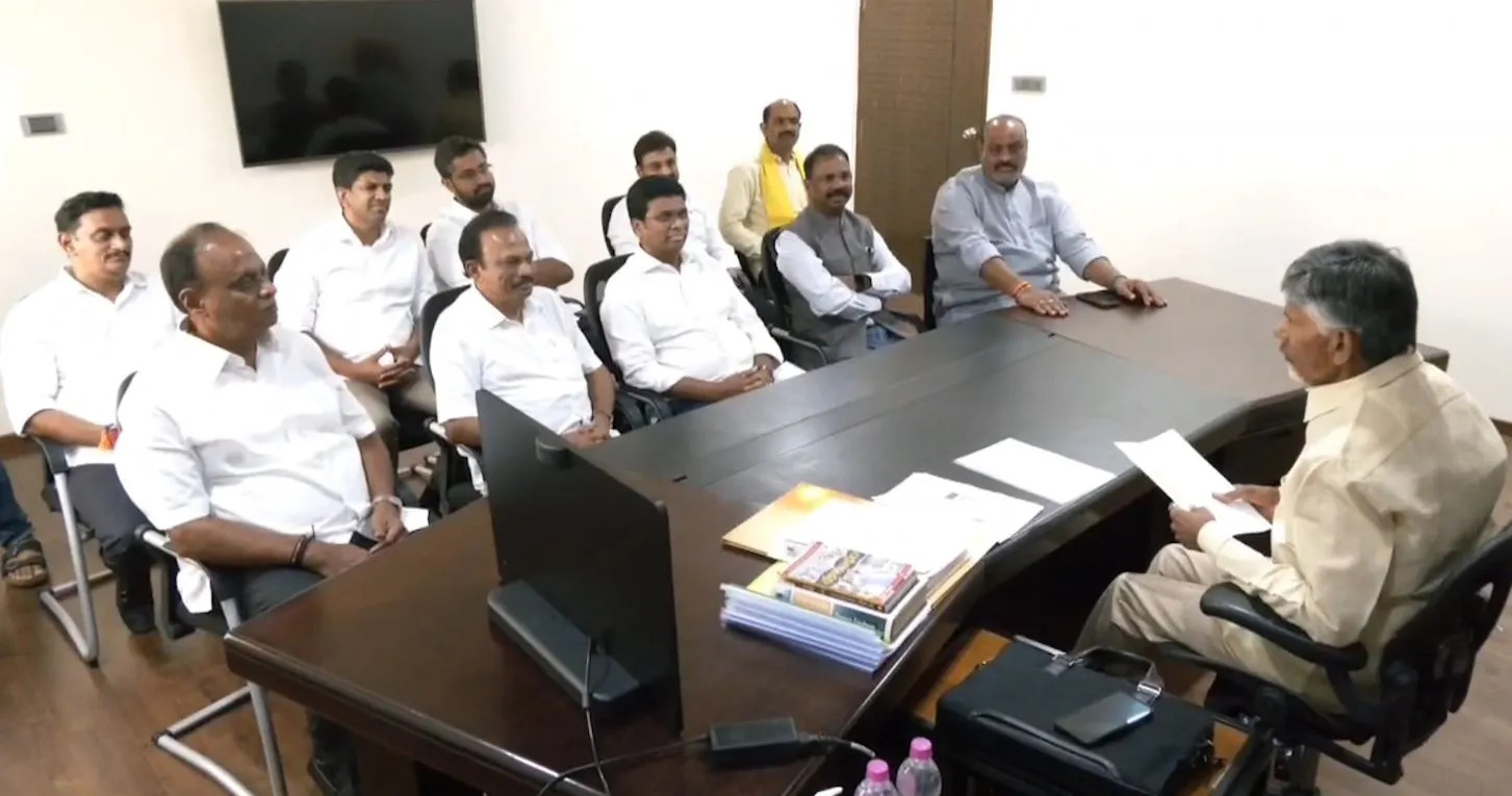 CBN: ఇక రాజకీయ పరిపాలన CBN: ఇక రాజకీయ పరిపాలన