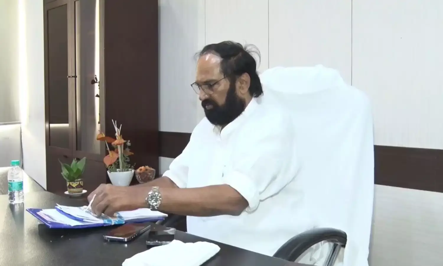 UTTHAM: నేడు కాళేశ్వరానికి ఉత్తమ్కుమార్రెడ్డి UTTHAM: నేడు కాళేశ్వరానికి ఉత్తమ్కుమార్రెడ్డి