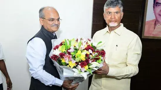 AP Deputations Issue: డిప్యుటేషన్ అధికారుల బదిలీ నిలిపివేత AP Deputations Issue: డిప్యుటేషన్ అధికారుల బదిలీ నిలిపివేత