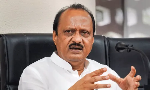 సిట్టింగ్ ఎంపి సుప్రియా సూలే చేతిలో భార్య ఓటమి: షాక్ లో అజిత్ పవార్ సిట్టింగ్ ఎంపి సుప్రియా సూలే చేతిలో భార్య ఓటమి: షాక్ లో అజిత్ పవార్