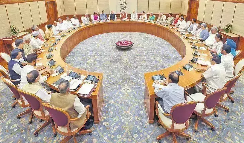 Cabinet Ministers Of India 2024 : సీనియర్లకు పాత శాఖలే , 12 మందికి యథాతథం Cabinet Ministers Of India 2024 : సీనియర్లకు పాత శాఖలే , 12 మందికి యథాతథం