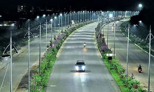 AP: వీడుతున్న అమరావతికి పట్టిన గ్రహణం