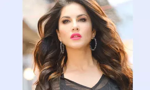 యూనివర్శిటీలో సన్నీలియోన్ నృత్య ప్రదర్శన.. నిరాకరించిన వీసీ