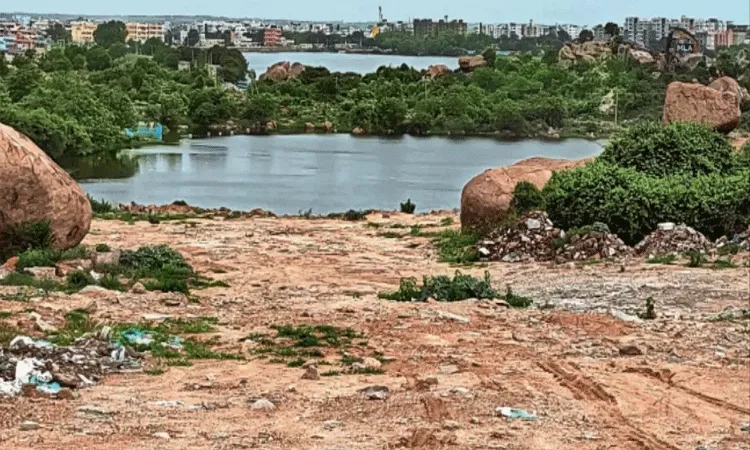 టెక్కీ దంపతుల మధ్య వివాదం.. ఇద్దరు పిల్లలను సరస్సులోకి   తోసి తానూ దూకిన మహిళ టెక్కీ దంపతుల మధ్య వివాదం.. ఇద్దరు పిల్లలను సరస్సులోకి   తోసి తానూ దూకిన మహిళ