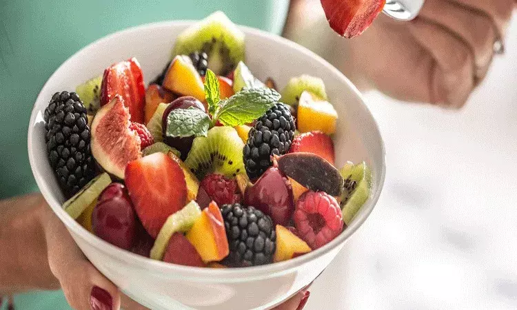 మానసిక స్థితిని మెరుగుపరిచే 5 ఆరోగ్యకరమైన పండ్లు మానసిక స్థితిని మెరుగుపరిచే 5 ఆరోగ్యకరమైన పండ్లు