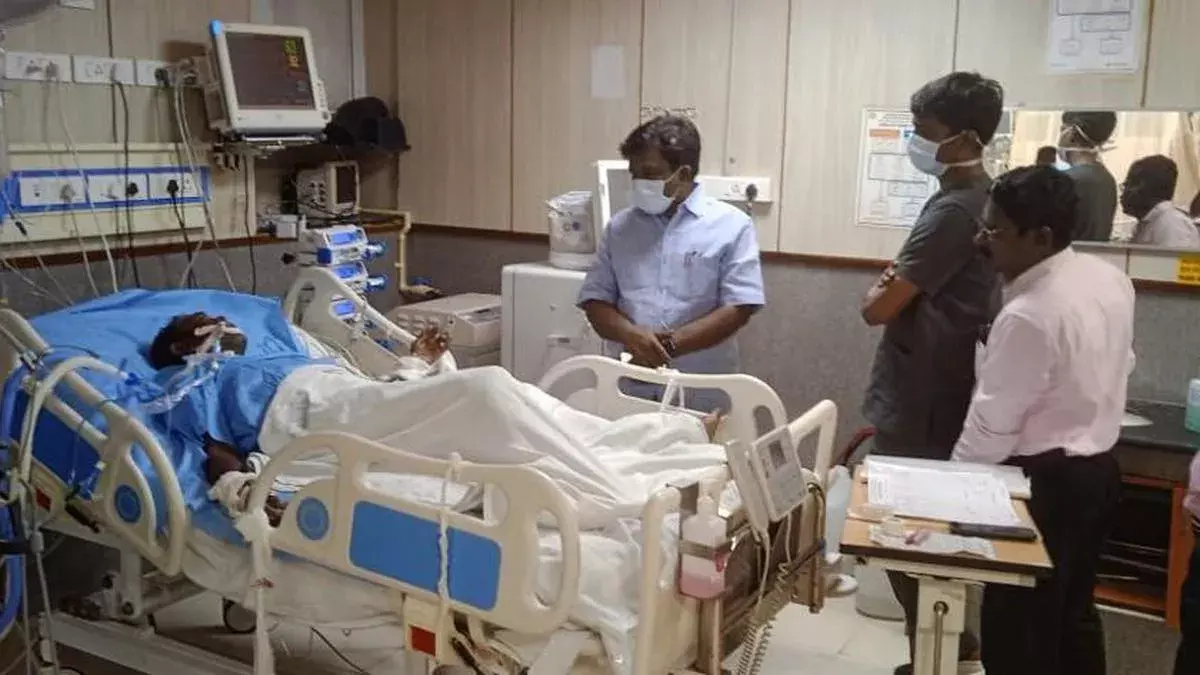 Tamil Nadu: తమిళనాడులో కల్తీసారా విషాదం