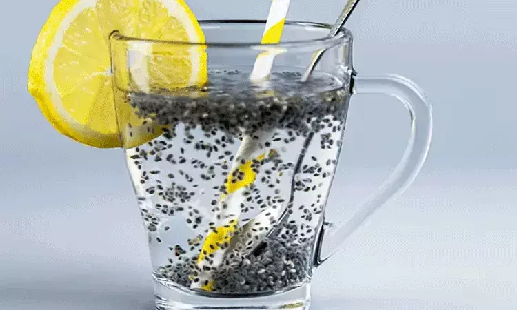 మెరిసే చర్మం కోసం.. చియా సీడ్ డిటాక్స్ వాటర్ మెరిసే చర్మం కోసం.. చియా సీడ్ డిటాక్స్ వాటర్