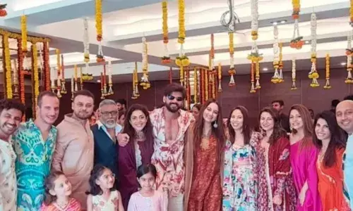 Sonakshi Sinha-Zaheer Iqbal Wedding: మెహందీ వేడుక నుండి మొదటి ఫొటో వైరల్ Sonakshi Sinha-Zaheer Iqbal Wedding: మెహందీ వేడుక నుండి మొదటి ఫొటో వైరల్