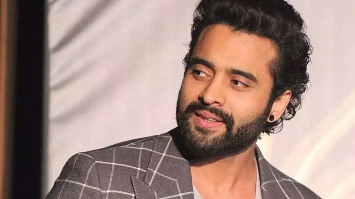 Pooja Entertainment : జీతాల విషయంలో.. చిక్కుల్లో పడ్డ ప్రొడక్షన్ హౌస్ Pooja Entertainment : జీతాల విషయంలో.. చిక్కుల్లో పడ్డ ప్రొడక్షన్ హౌస్