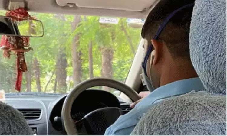 రోజుకు 3 నుంచి 4 వేలు సంపాదిస్తున్న క్యాబ్ డ్రైవర్.. నెటిజన్స్ షాక్ రోజుకు 3 నుంచి 4 వేలు సంపాదిస్తున్న క్యాబ్ డ్రైవర్.. నెటిజన్స్ షాక్