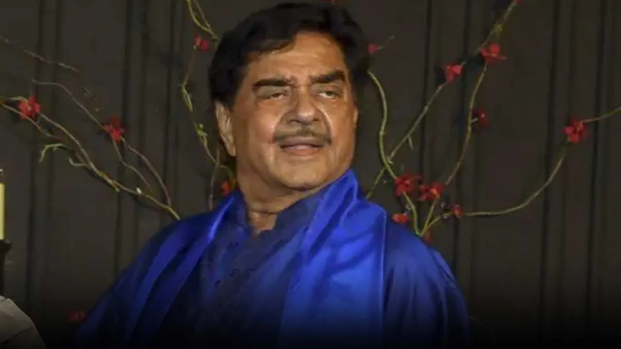 Shatrughan Sinha : ఆసుపత్రిలో చేరిన శతృఘ్న సిన్హా Shatrughan Sinha : ఆసుపత్రిలో చేరిన శతృఘ్న సిన్హా