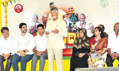 CBN: వైసీపీ పాలనలో తవ్వేకొద్ది తప్పులు, అప్పులు CBN: వైసీపీ పాలనలో తవ్వేకొద్ది తప్పులు, అప్పులు