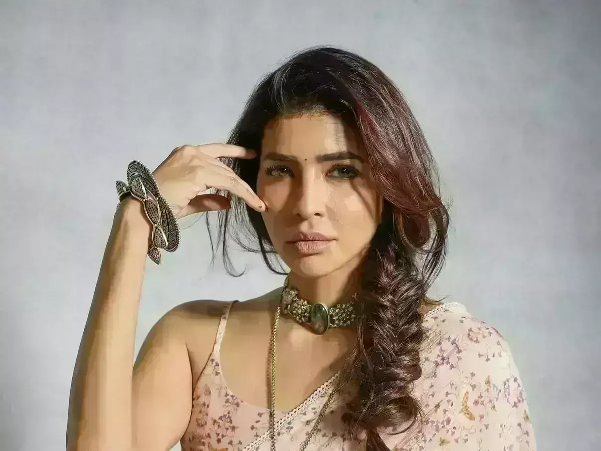 Lakshmi Manchu : తెలుగు నటుల వాట్సాప్ గ్రూప్ పై మంచు లక్ష్మి కీలక వ్యాఖ్యలు Lakshmi Manchu : తెలుగు నటుల వాట్సాప్ గ్రూప్ పై మంచు లక్ష్మి కీలక వ్యాఖ్యలు
