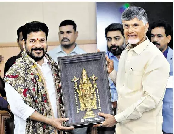CMS MEET: సుహృద్భావ వాతవరణంలో భేటీ CMS MEET: సుహృద్భావ వాతవరణంలో భేటీ