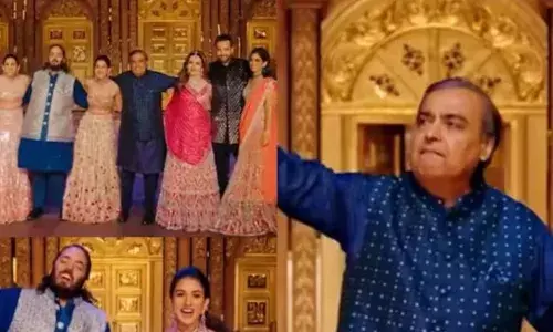 Anant-Radhika’s Sangeet : SRK పాటకు డ్యాన్స్ చేసిన ముఖేష్, నీతా అంబానీ Anant-Radhika’s Sangeet : SRK పాటకు డ్యాన్స్ చేసిన ముఖేష్, నీతా అంబానీ