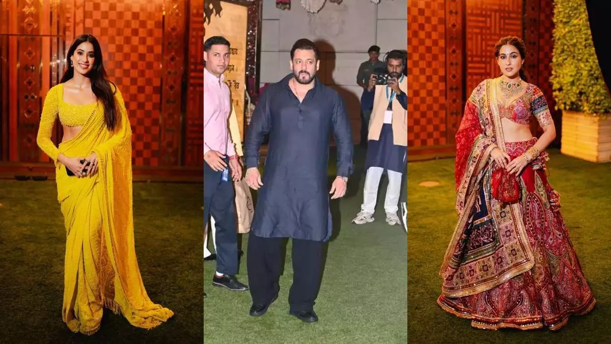 Star-Studded Haldi Ceremony : అనంత్ - రాధికల హల్దీ వేడుకకు హాజరైన బాలీవుడ్ స్టార్స్ Star-Studded Haldi Ceremony : అనంత్ - రాధికల హల్దీ వేడుకకు హాజరైన బాలీవుడ్ స్టార్స్