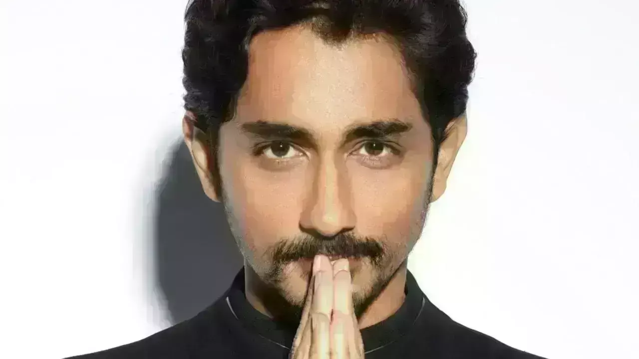 Anti-Drug Initiative : తెలంగాణ ముఖ్యమంత్రి డ్రగ్స్ వ్యతిరేక దీక్షకు  సిద్ధార్థ్ మద్దతు Anti-Drug Initiative : తెలంగాణ ముఖ్యమంత్రి డ్రగ్స్ వ్యతిరేక దీక్షకు  సిద్ధార్థ్ మద్దతు