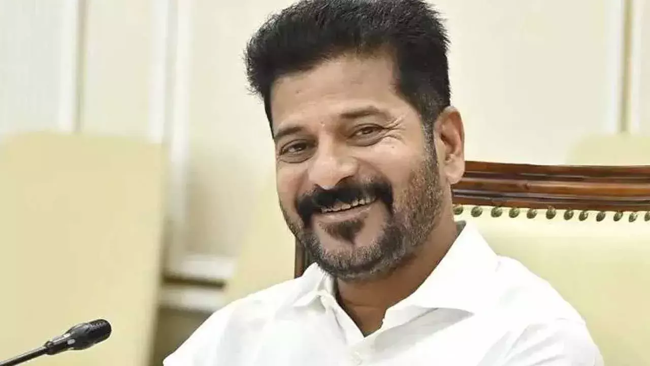 CM Revanth Reddy : భూ సేకరణ విషయంలో మానవీయ కోణంలో వ్యవహరించాలి :  సీఎం రేవంత్ రెడ్డి