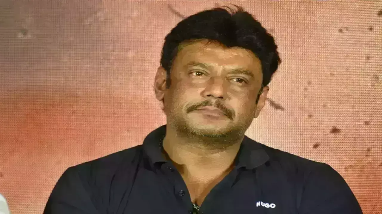 Darshan: ఇంటి ఆహారం కోసం హైకోర్టులో హీరో దర్శన్ పిటిషన్ Darshan: ఇంటి ఆహారం కోసం హైకోర్టులో హీరో దర్శన్ పిటిషన్