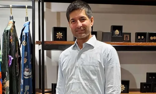 Gaurav Bakshi : మంత్రి నీలకాంత్ హలాంకర్ కారును ఆపినందుకు నటుడు అరెస్ట్ Gaurav Bakshi : మంత్రి నీలకాంత్ హలాంకర్ కారును ఆపినందుకు నటుడు అరెస్ట్