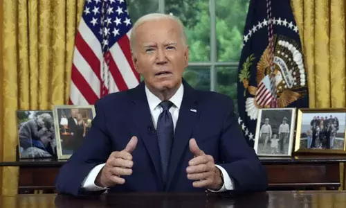 Biden: ట్రంప్పై కాల్పుల విషయంలో  బైడెన్ అరుదైన ప్రసంగం Biden: ట్రంప్పై కాల్పుల విషయంలో  బైడెన్ అరుదైన ప్రసంగం