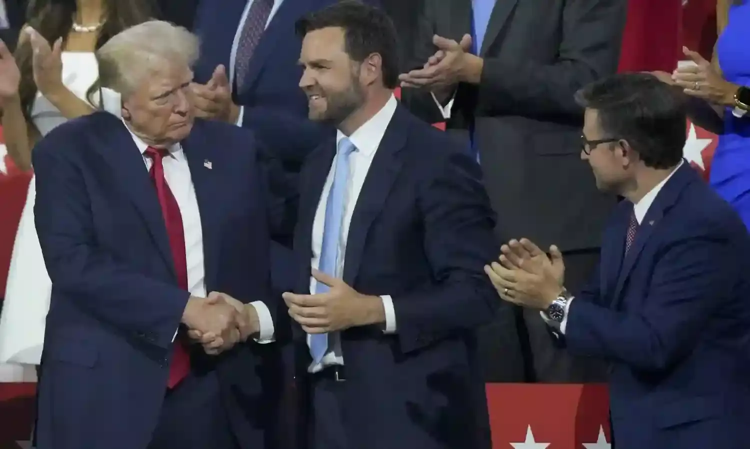 Trump: రిపబ్లికన్ అధ్యక్ష అభ్యర్థిగా ట్రంప్ Trump: రిపబ్లికన్ అధ్యక్ష అభ్యర్థిగా ట్రంప్