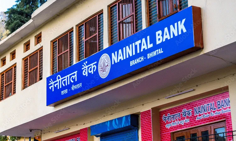 Noida: నైనిటాల్ బ్యాంక్ లో సర్వర్లు హ్యాక్ చేసిన సైబర్ నేరగాళ్లు.. రూ.16 కోట్లకు పైగా స్వాహా Noida: నైనిటాల్ బ్యాంక్ లో సర్వర్లు హ్యాక్ చేసిన సైబర్ నేరగాళ్లు.. రూ.16 కోట్లకు పైగా స్వాహా