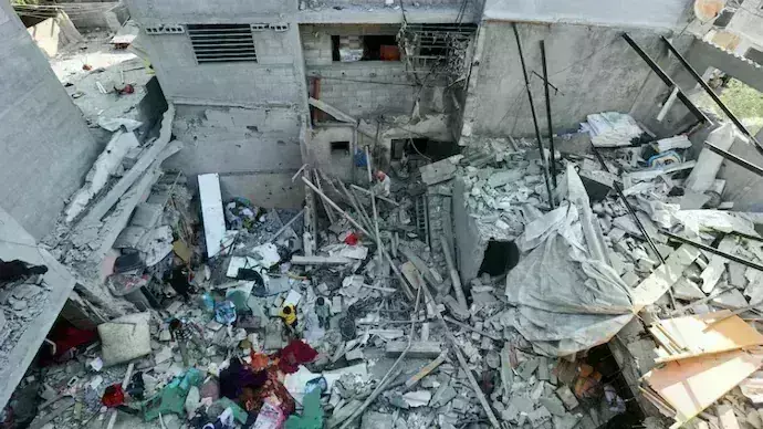 Israel: సేఫ్ జోన్ లోనూ బాంబు దాడులు చేస్తున్న  ఇజ్రాయెల్ Israel: సేఫ్ జోన్ లోనూ బాంబు దాడులు చేస్తున్న  ఇజ్రాయెల్