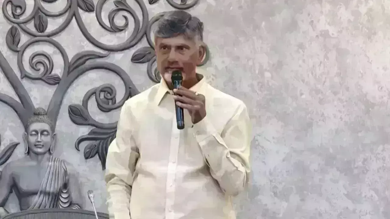 CM Chandrababu: మరో శ్వేతపత్రం విడుదల చేయనున్న సీఎం  చంద్రబాబు CM Chandrababu: మరో శ్వేతపత్రం విడుదల చేయనున్న సీఎం  చంద్రబాబు
