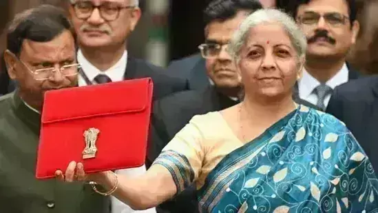 Nirmala Sitharaman:  అరుదైన ఘనతను సాధించనున్న నిర్మలమ్మ.. Nirmala Sitharaman:  అరుదైన ఘనతను సాధించనున్న నిర్మలమ్మ..