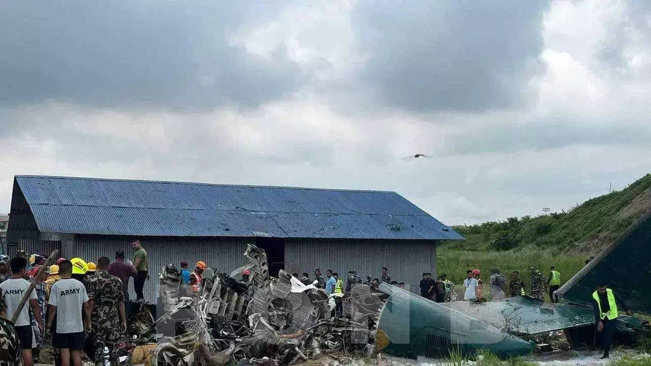 Nepal Plane Crash : నేపాల్‌లో కుప్పకూలిన విమానం - 19 మంది మృతి