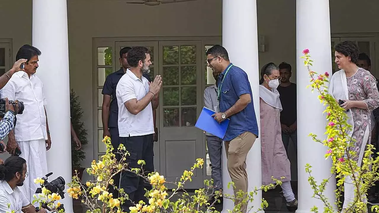 Rahul Gandhi : రాహుల్కు కొత్త బంగ్లా -కేటాయించిన కేంద్రం Rahul Gandhi : రాహుల్కు కొత్త బంగ్లా -కేటాయించిన కేంద్రం