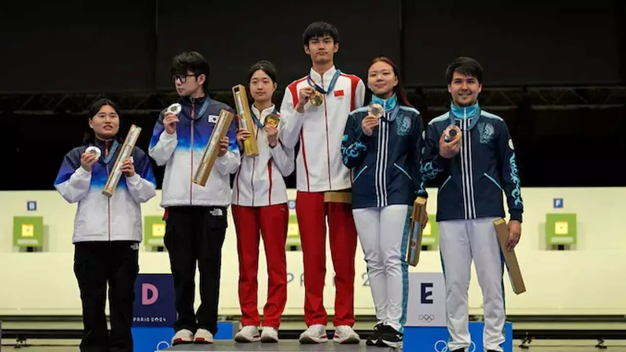 Paris Olympics : ఒలింపిక్స్ లో చైనాకు తొలి స్వర్ణం Paris Olympics : ఒలింపిక్స్ లో చైనాకు తొలి స్వర్ణం