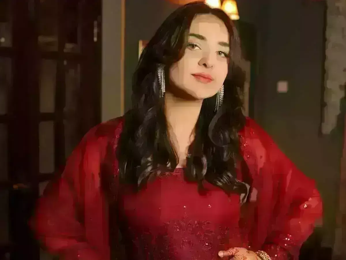 Yumna Zaidi : యుమ్నా జైదీ ఇంకా పెళ్లి చేసుకోకపోవడానికి కారణం అదేనట Yumna Zaidi : యుమ్నా జైదీ ఇంకా పెళ్లి చేసుకోకపోవడానికి కారణం అదేనట