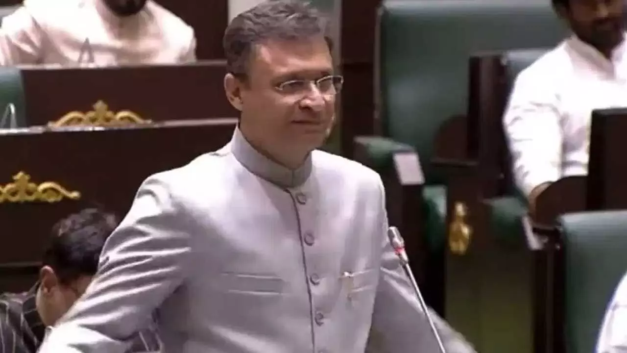 Akbaruddin Owaisi : లా అండ్ ఆర్డర్ ఎక్కడ..? రేవంత్ సర్కార్పై అక్బరుద్దీన్ ఓవైసీ ఫైర్ Akbaruddin Owaisi : లా అండ్ ఆర్డర్ ఎక్కడ..? రేవంత్ సర్కార్పై అక్బరుద్దీన్ ఓవైసీ ఫైర్