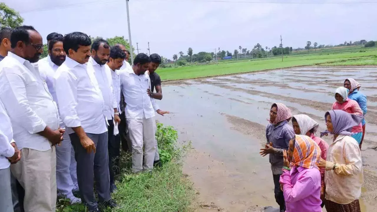 Minister Ponguleti Srinivasa Reddy : పల్లెల అభివృద్ధే ప్రభుత్వ లక్ష్యం : మంత్రి పొంగులేటి Minister Ponguleti Srinivasa Reddy : పల్లెల అభివృద్ధే ప్రభుత్వ లక్ష్యం : మంత్రి పొంగులేటి