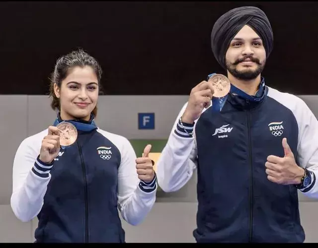 OLYMPICS: చరిత్ర సృష్టించిన మనూ బాకర్ OLYMPICS: చరిత్ర సృష్టించిన మనూ బాకర్