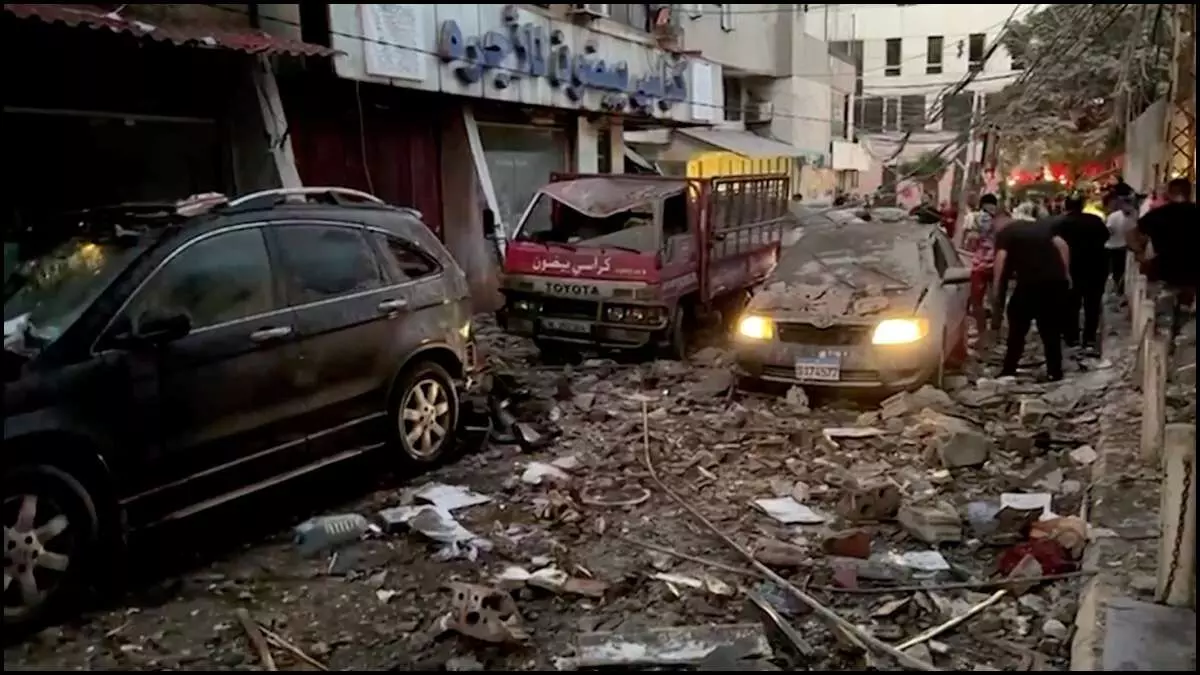 Beirut strike: బీరుట్పై ఇజ్రాయెల్ దాడి Beirut strike: బీరుట్పై ఇజ్రాయెల్ దాడి