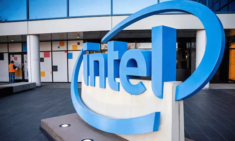 intel layoffs: AI పై ఫోకస్.. దాదాపు 17 వేల మంది ఉద్యోగులను తొలగించనున్న ఇంటెల్.. intel layoffs: AI పై ఫోకస్.. దాదాపు 17 వేల మంది ఉద్యోగులను తొలగించనున్న ఇంటెల్..