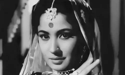 Birth Anniversary Special: ఈ ట్రాజెడీ క్వీన్ ఎప్పట్నుంచి నటించిందో తెలుసా.. Birth Anniversary Special: ఈ ట్రాజెడీ క్వీన్ ఎప్పట్నుంచి నటించిందో తెలుసా..