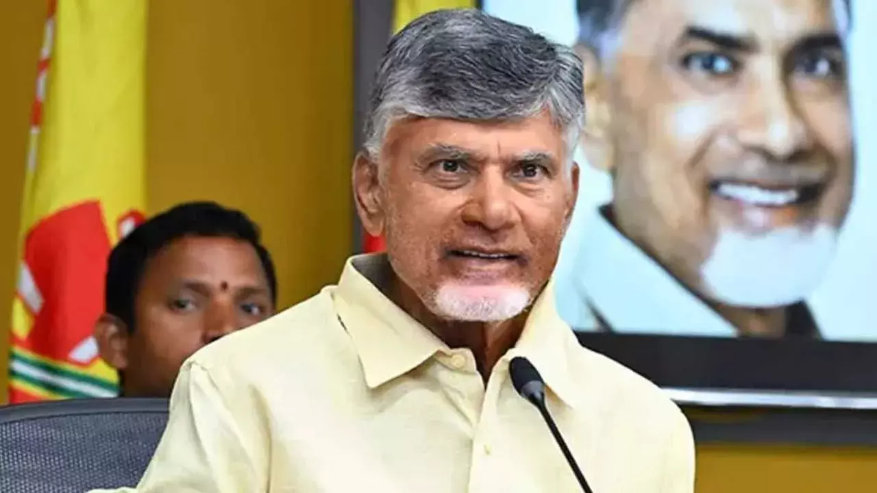 CM Chandrababu : అనాథ బాలికకు రూ.10లక్షల సాయం: సీఎం చంద్రబాబు CM Chandrababu : అనాథ బాలికకు రూ.10లక్షల సాయం: సీఎం చంద్రబాబు