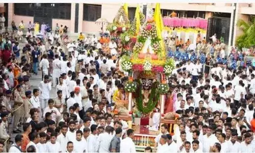 PAK: పాకిస్థాన్‌లో ఘనంగా జగన్నాథ రథయాత్ర